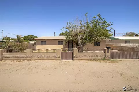 4138 W Daisy St, Yuma, AZ 85364 photo 1