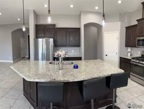 8487 E 37 Pl, Yuma, AZ 85365 photo 2
