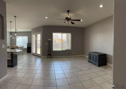 8487 E 37 Pl, Yuma, AZ 85365 photo 7