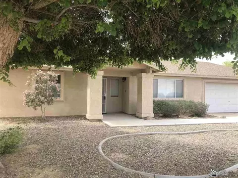 6301 E 43 St, Yuma, AZ 85365 photo 2