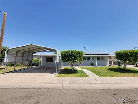2076 E 25 Pl, Yuma, AZ 85365 photo 1
