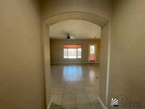 10272 E 39 St, Yuma, AZ 85365 photo 3