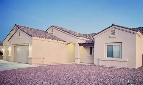 10272 E 39 St, Yuma, AZ 85365 photo 2