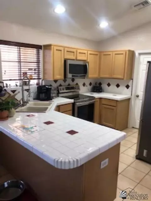 10796 E 37 St, Yuma, AZ 85365 photo 6