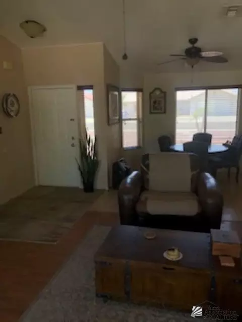 10796 E 37 St, Yuma, AZ 85365 photo 3