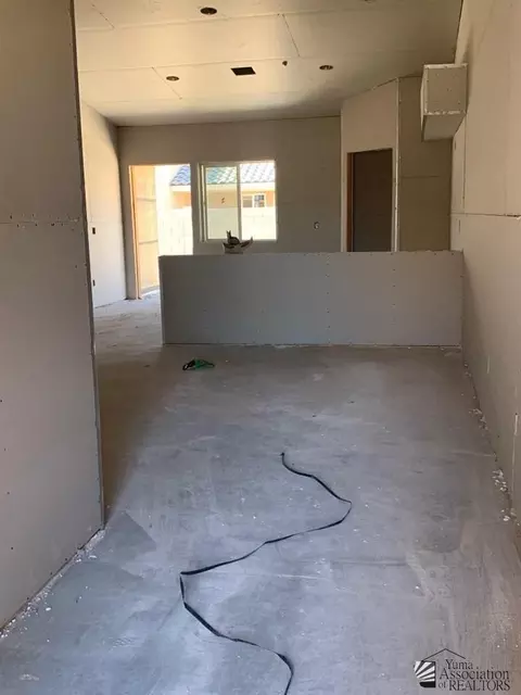 7352 E 38 St, Yuma, AZ 85365 photo 2