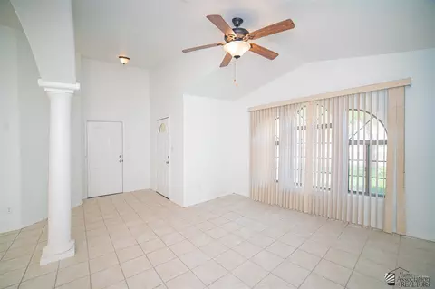 10144 E 37 Pl, Yuma, AZ 85365 photo 9