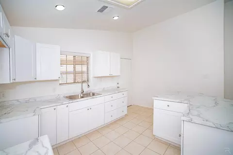 10144 E 37 Pl, Yuma, AZ 85365 photo 13