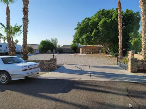 13745 E 47 St, Yuma, AZ 85367 photo 2
