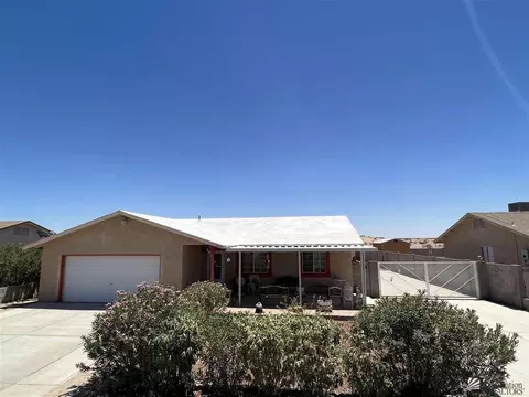 8913 E 39 Pl, Yuma, AZ 85365 photo 1
