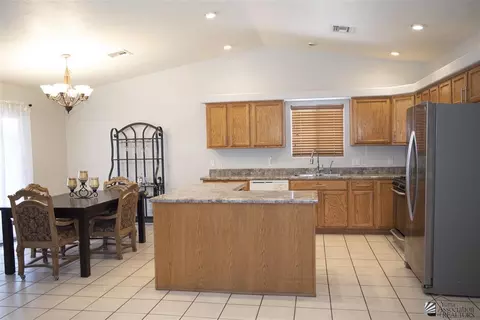 11147 E 25 Pl, Yuma, AZ 85367 photo 2