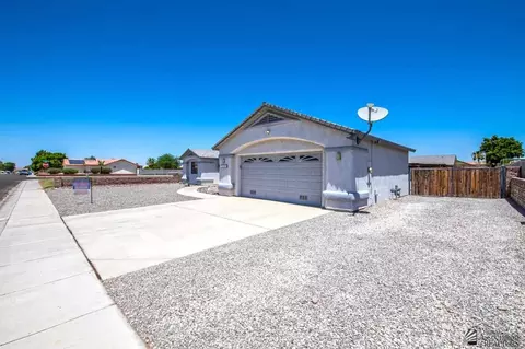 10686 E 36 Pl, Yuma, AZ 85365 photo 2