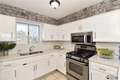 313 E George St, Somerton, AZ 85350 photo 5