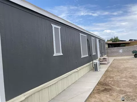 8153 S Apache Ln, Yuma, AZ 85364 photo 3