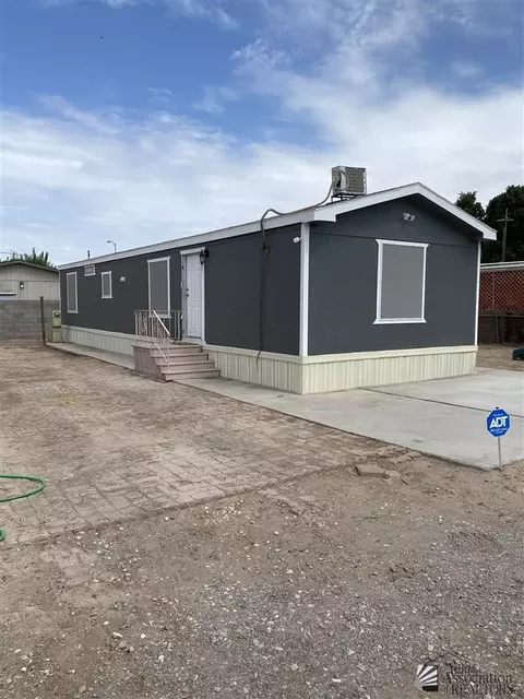 8153 S Apache Ln, Yuma, AZ 85364 photo 5