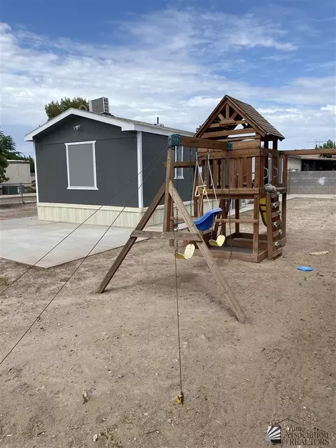 8153 S Apache Ln, Yuma, AZ 85364 photo 7