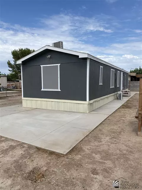 8153 S Apache Ln, Yuma, AZ 85364 photo 6