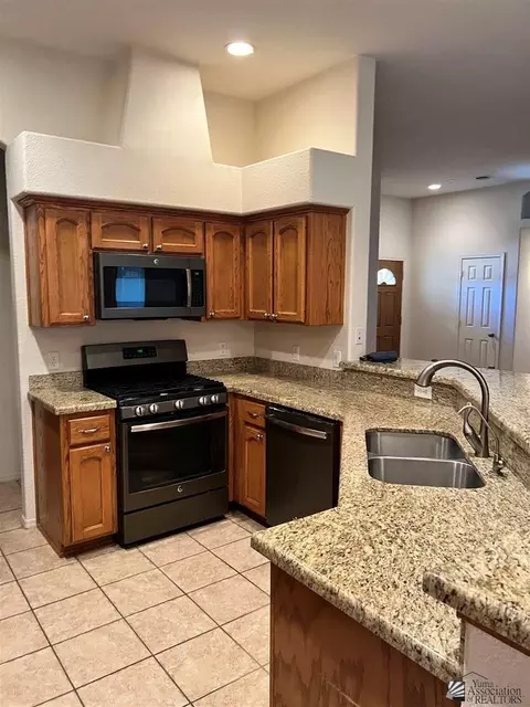 10411 E 39 St, Yuma, AZ 85365 photo 2