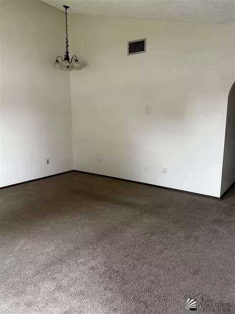 603 E 26 St, Yuma, AZ 85365 photo 4
