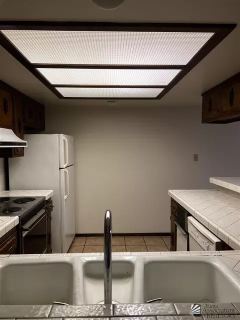 603 E 26 St, Yuma, AZ 85365 photo 5