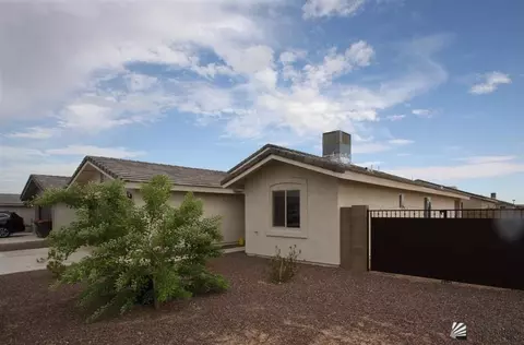 11513 E 33 Pl, Yuma, AZ 85367 photo 2