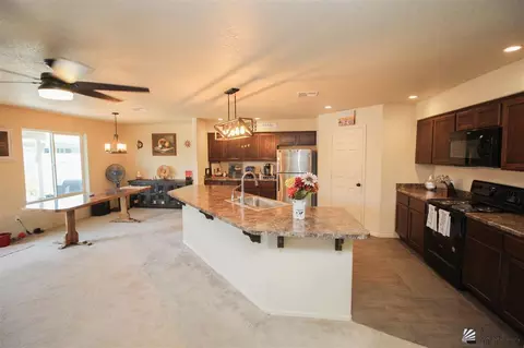 7907 E 43 Pl, Yuma, AZ 85365 photo 6