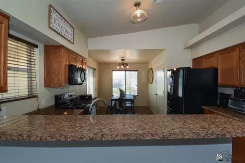 7062 E 37 St, Yuma, AZ 85365 photo 8
