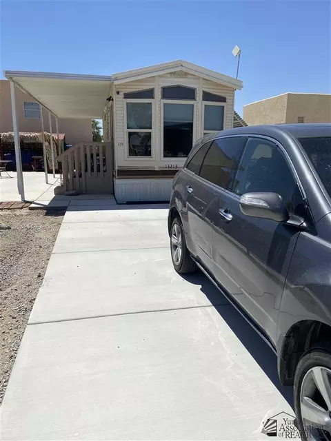 13213 E 45 Ln, Yuma, AZ 85367 photo 2