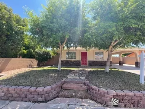 743 W Calle Depaz, Somerton, AZ 85350