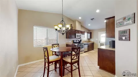10166 E 37 St, Yuma, AZ 85365 photo 6