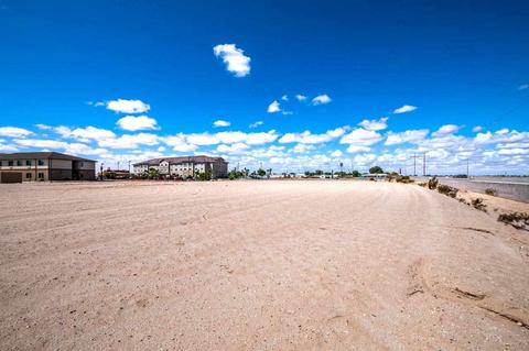 10515 S Fortuna Rd, Yuma, AZ 85367