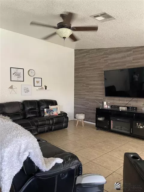 11303 E 25 St, Yuma, AZ 85367 photo 4