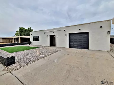 320 E 26 Pl, Yuma, AZ 85364 photo 2