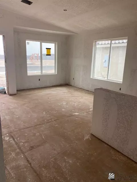 7544 E 45 St, Yuma, AZ 85365 photo 2