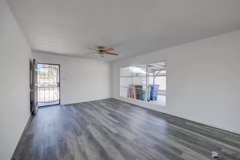 215 E 26 St, Yuma, AZ 85364 photo 4