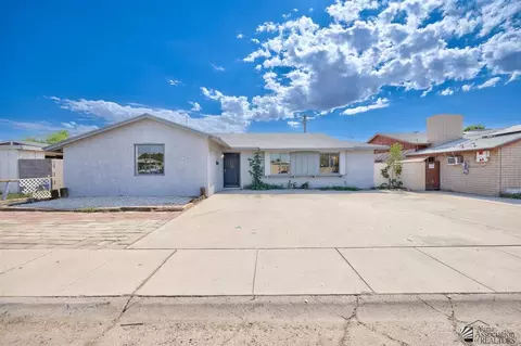 215 E 26 St, Yuma, AZ 85364 photo 1