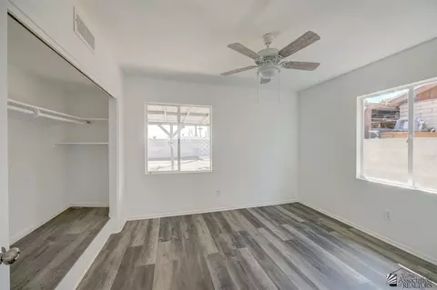 215 E 26 St, Yuma, AZ 85364 photo 11