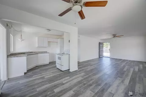 215 E 26 St, Yuma, AZ 85364 photo 5