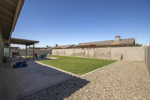 7604 E 41 Ln, Yuma, AZ photo 14