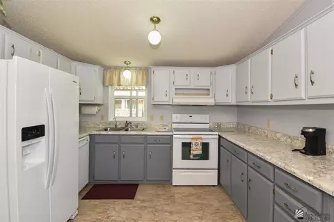 13467 E 45 Dr, Yuma, AZ 85367 photo 11