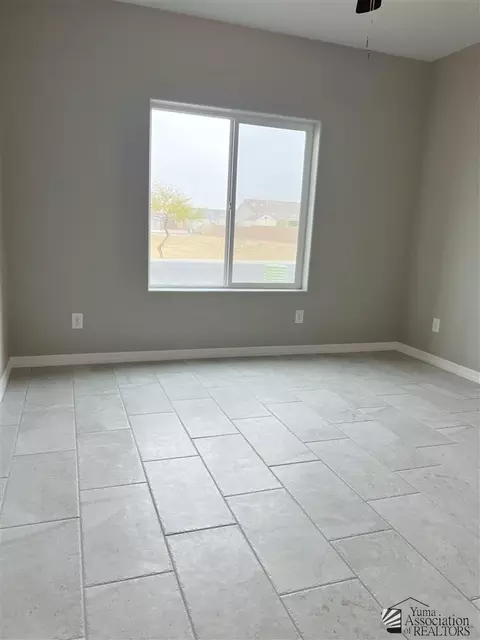 10129 E 39 Pl, Yuma, AZ 85367 photo 9