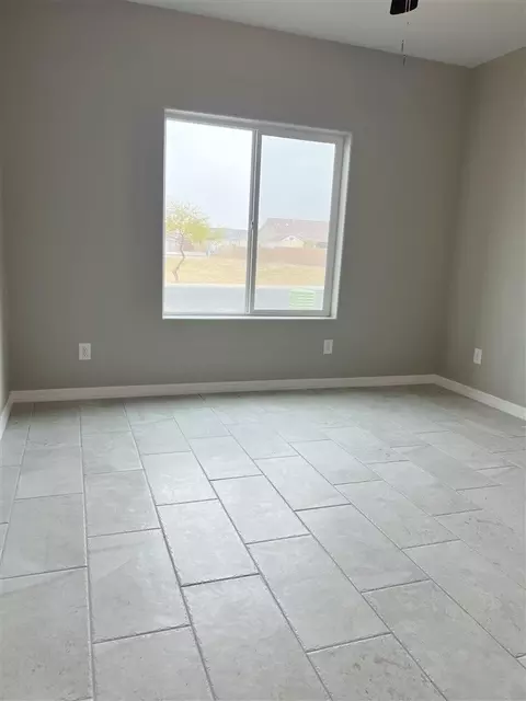 10129 E 39 Pl, Yuma, AZ 85367 photo 9