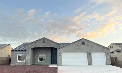 10129 E 39 Pl, Yuma, AZ 85367 photo 1