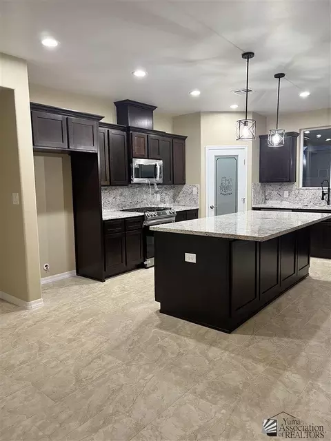 10117 E 39 Pl, Yuma, AZ 85367 photo 2