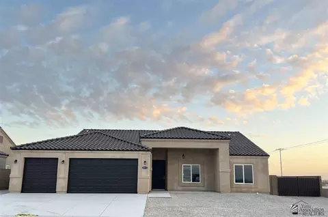10117 E 39 Pl, Yuma, AZ 85367 photo 1