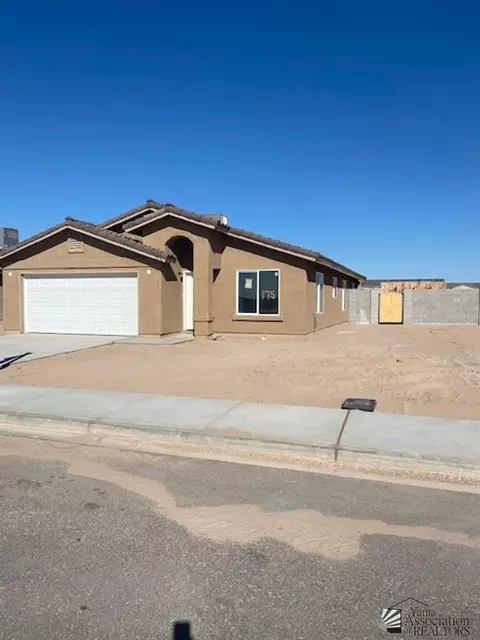 7552 E 45 St, Yuma, AZ 85365 photo 1