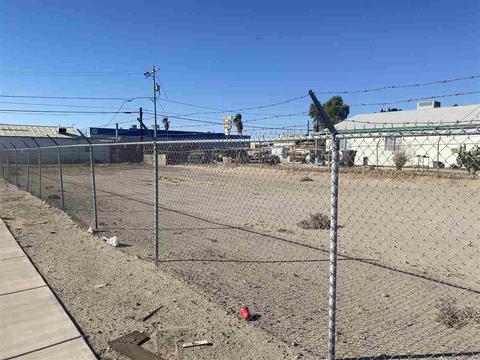 1050 S 2 Ave, Yuma, AZ 85364
