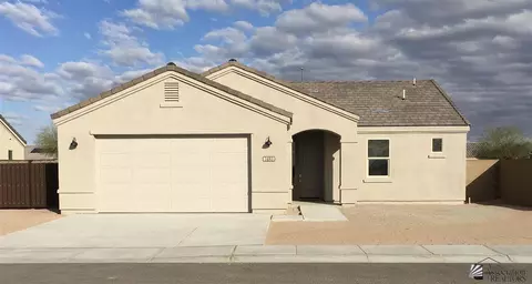 3483 S Falcon Dr, Yuma, AZ 85365