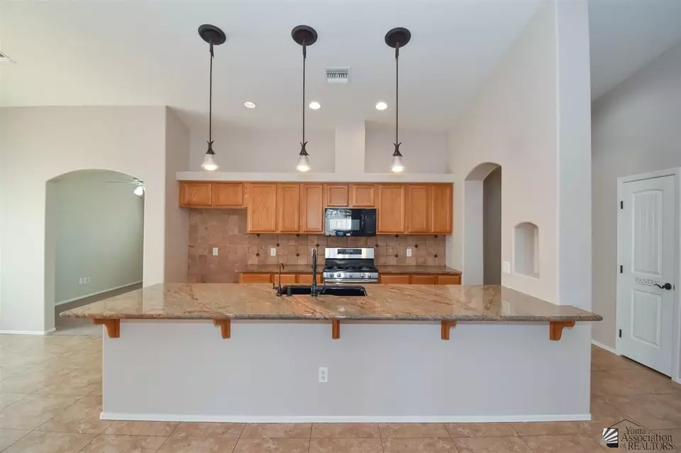  11884 E 27 Pl, Yuma, AZ 85367 photo 4