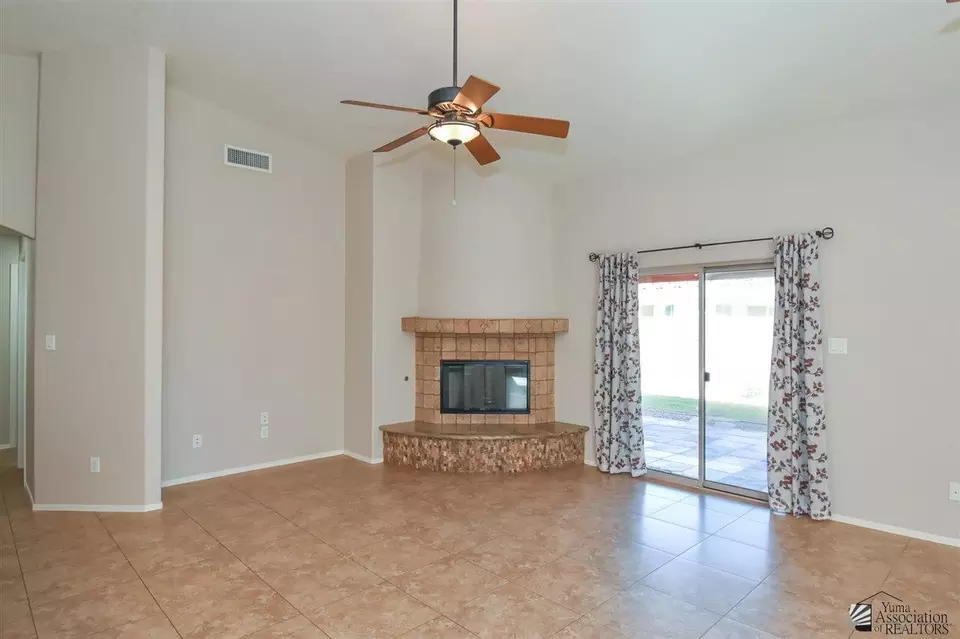  11884 E 27 Pl, Yuma, AZ 85367 photo 9